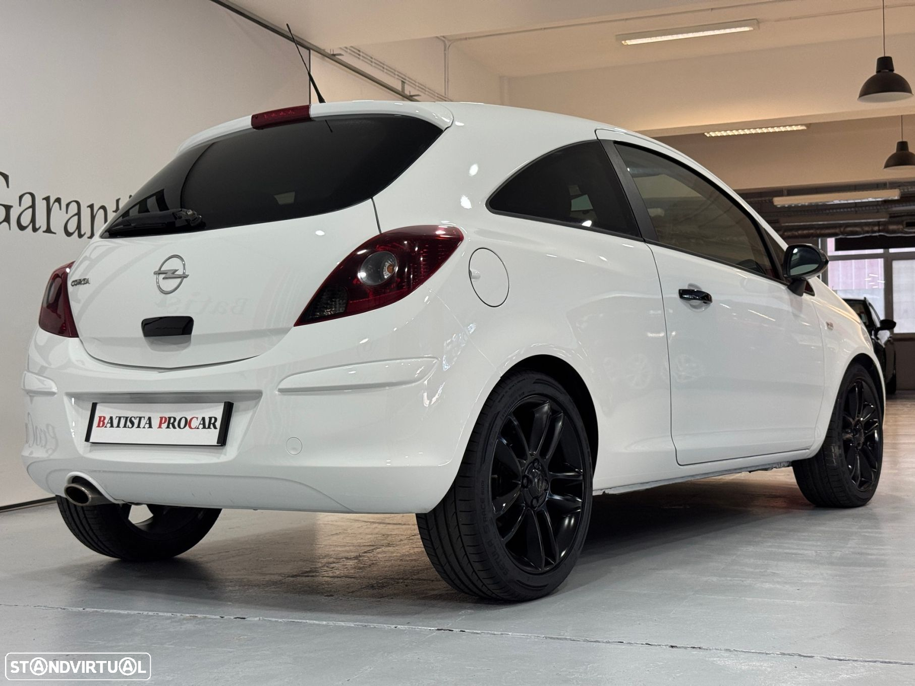 Opel Corsa 1.2 Black Edition - 17