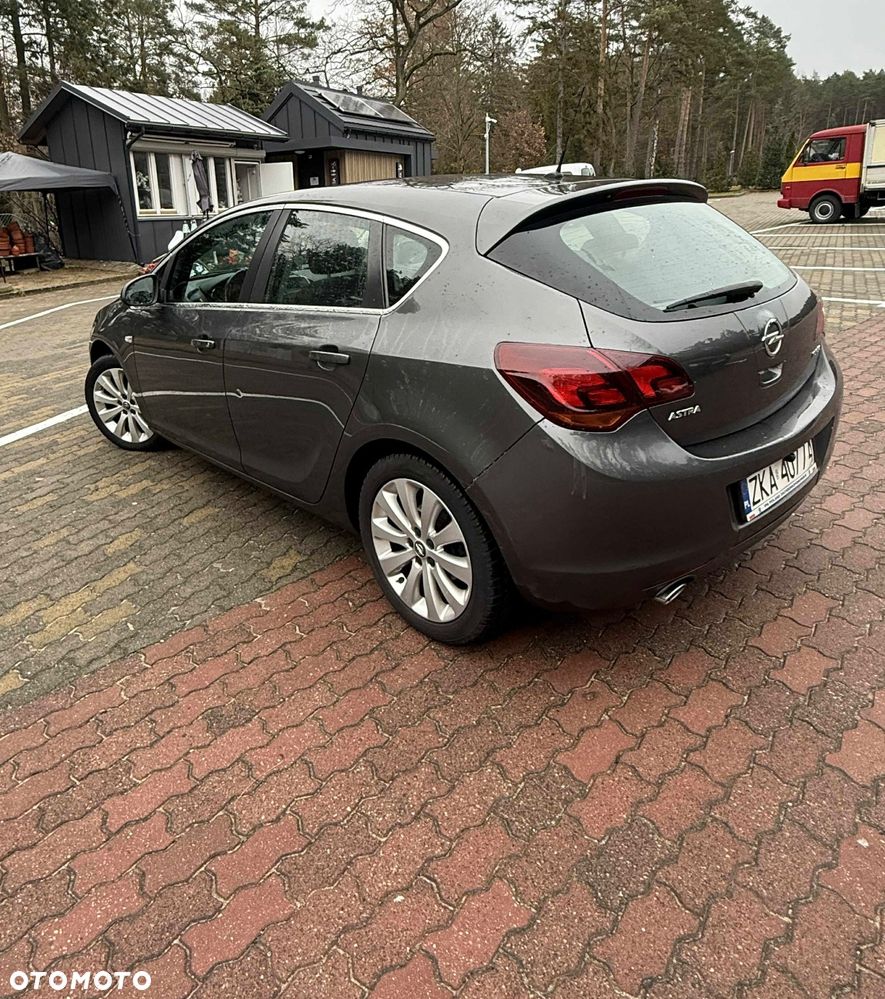 Opel Astra 1.4 T Cosmo S&S - 3