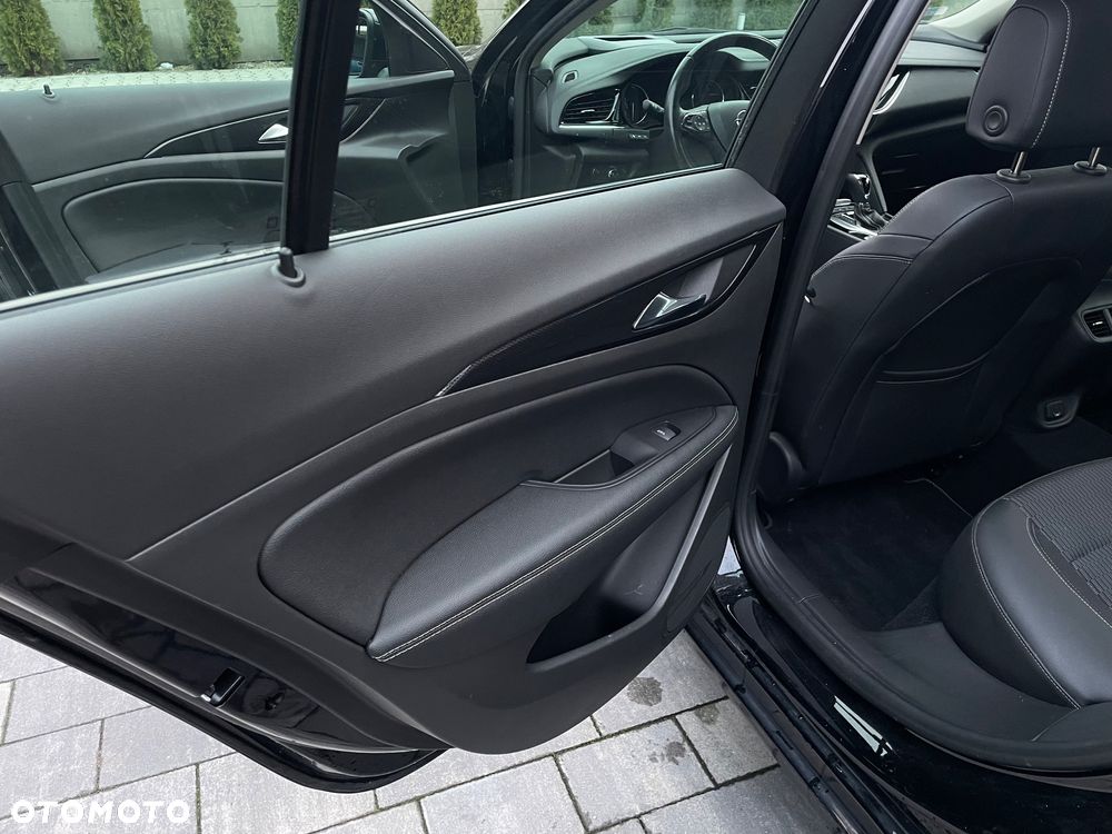 Opel Insignia 2.0 T Business Elegance S&S - 15