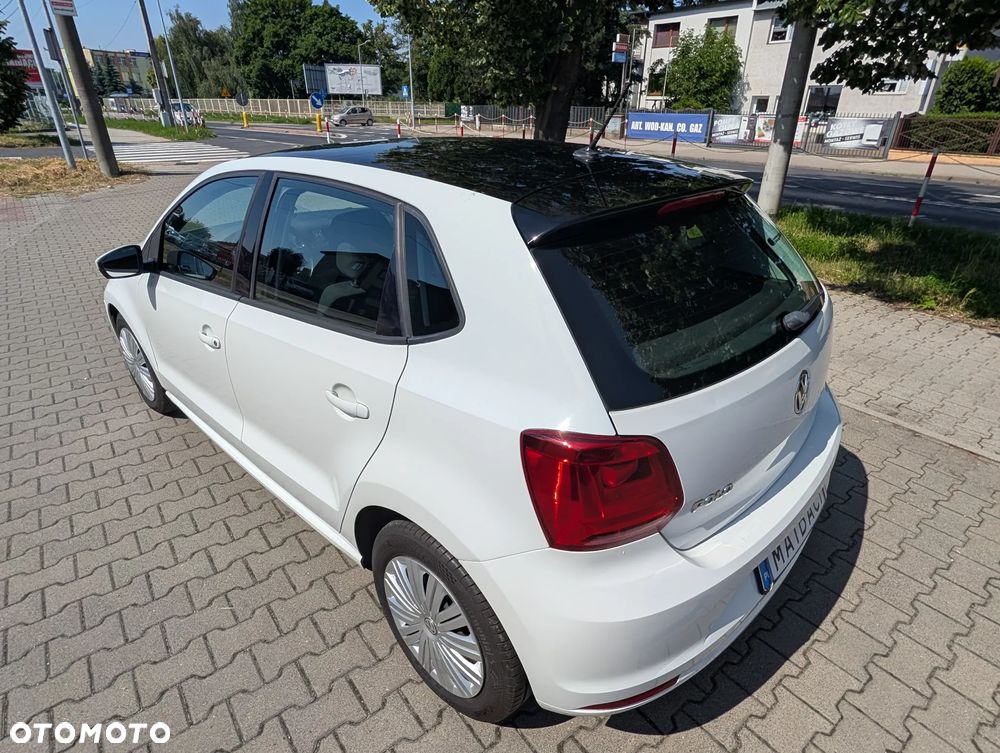 Volkswagen Polo 1.4 TDI (Blue Motion Technology) Comfortline - 19