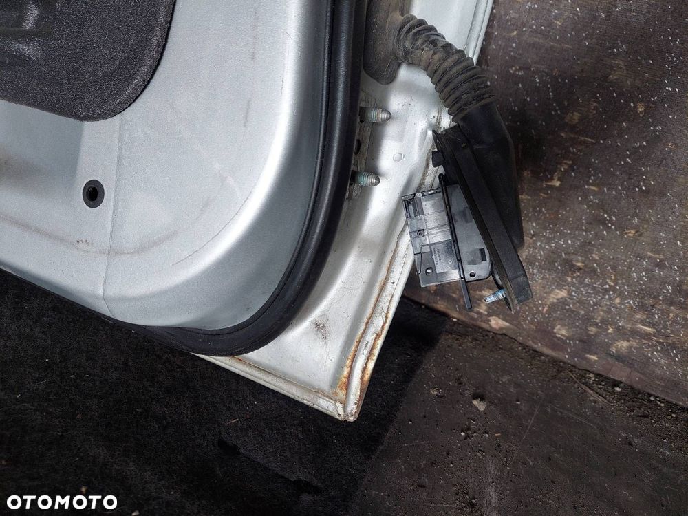 DRZWI KOMPLETNE LEWY TYŁ BMW E46 LIFT 316i 354/7 SREBRNE KOMBI TOURING - 3