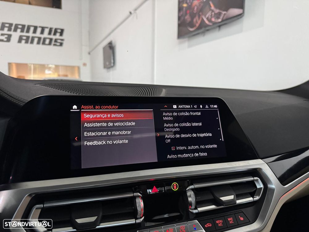 BMW 330 i Pack M Auto - 34