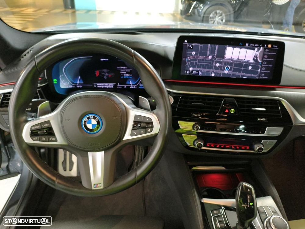 BMW 545 e xDrive - 8