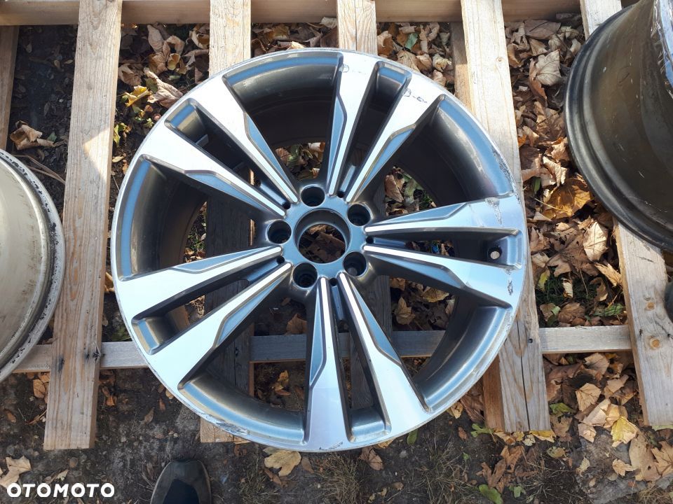 ORYG. MERCEDES CLS 218 W218 9.5J 19 385 - 1