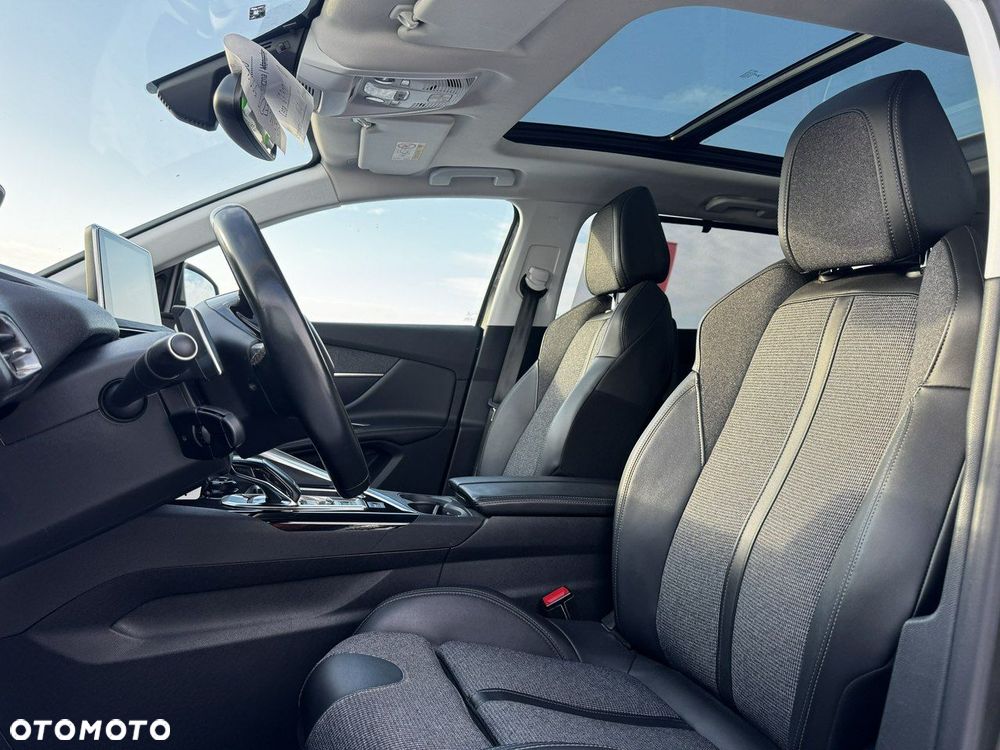 Peugeot 5008 1.5 BlueHDi Allure Pack S&S EAT8 - 32