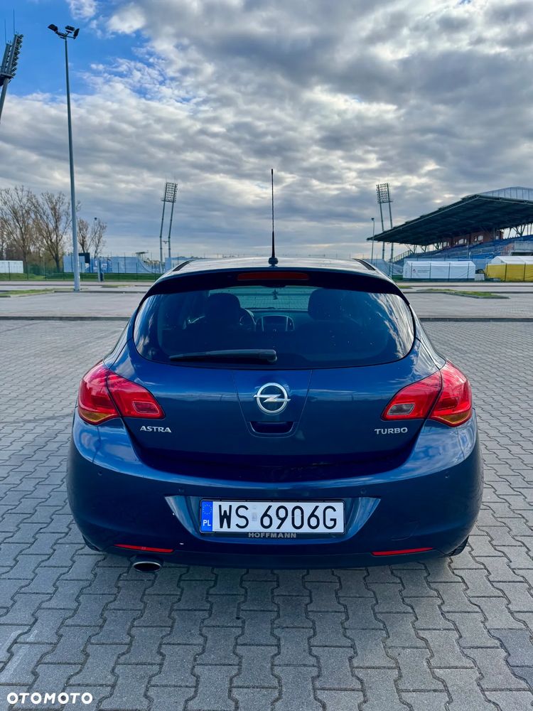 Opel Astra 1.4 Turbo - 4