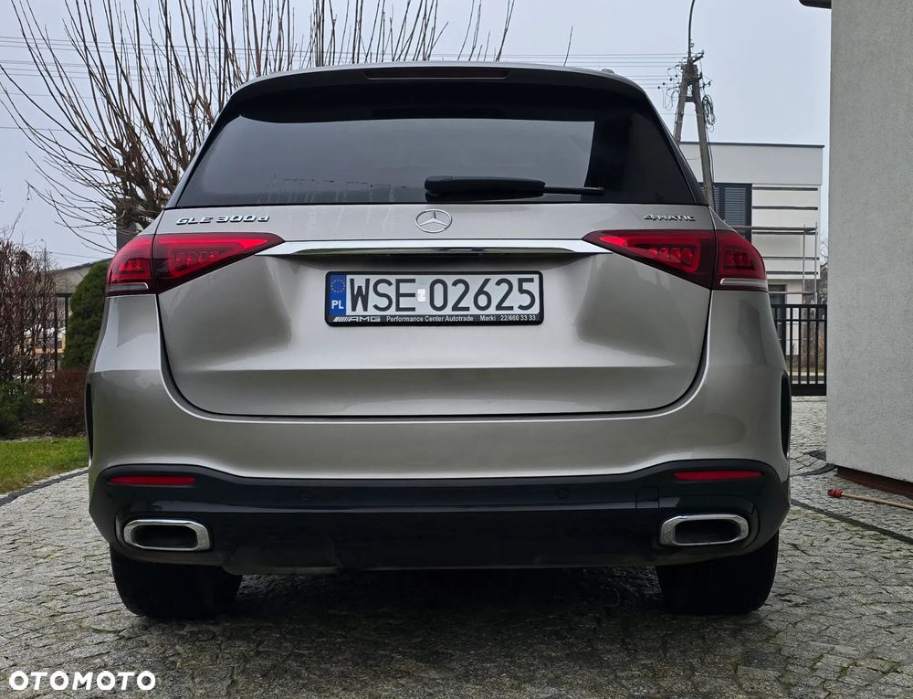 Mercedes-Benz GLE - 19