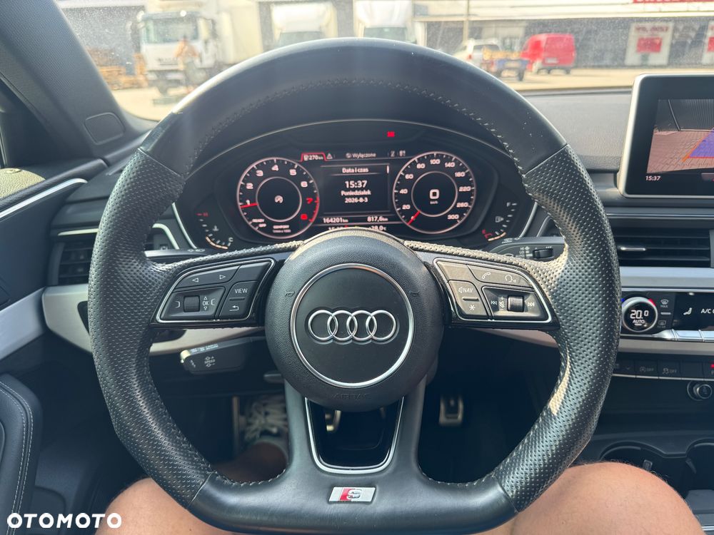 Audi A4 Limousine - 7