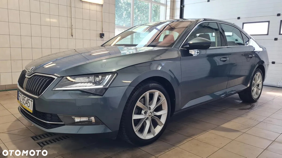 Skoda Superb 2.0 TDI 4x4 Style DSG - 3