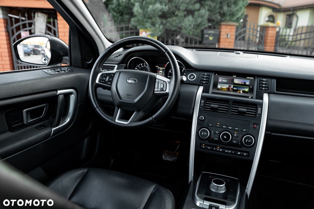 Land Rover Discovery Sport 2.0 Si4 HSE - 28