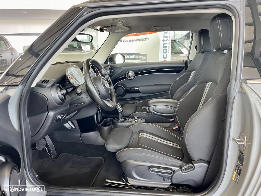 MINI 3 Portas Cooper SE Classic - 10