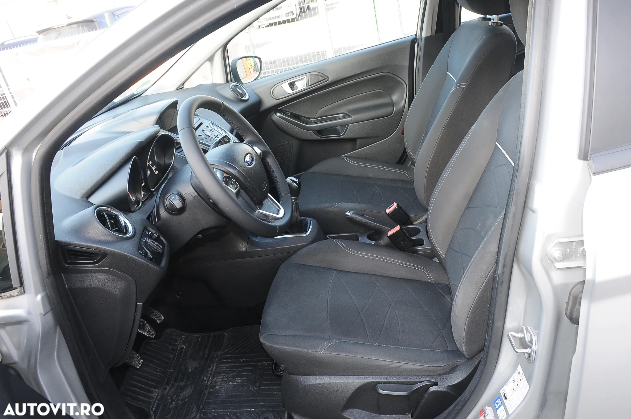 Ford Fiesta 1.6 TDCi DPF Trend - 5