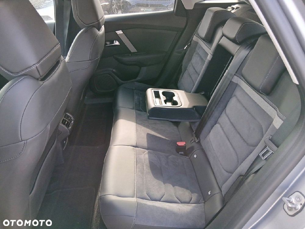 Citroën C4 1.2 PureTech Max S&S EAT8 - 10