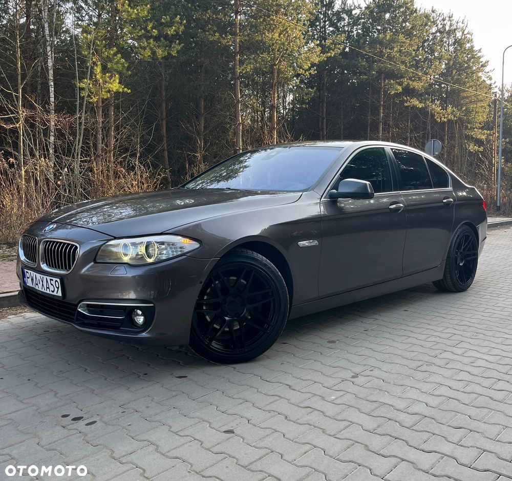 BMW Seria 5 ver-520d-xdrive-luxury-line - 2