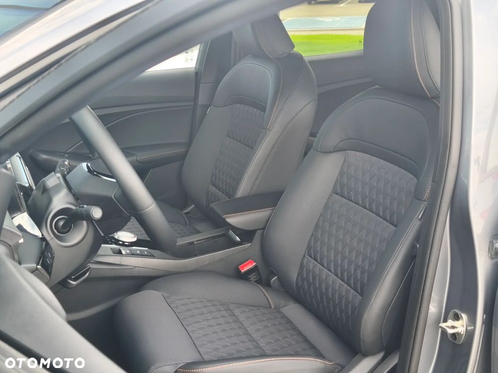 MG MG3 1.5 HEV+ Exclusive - 14