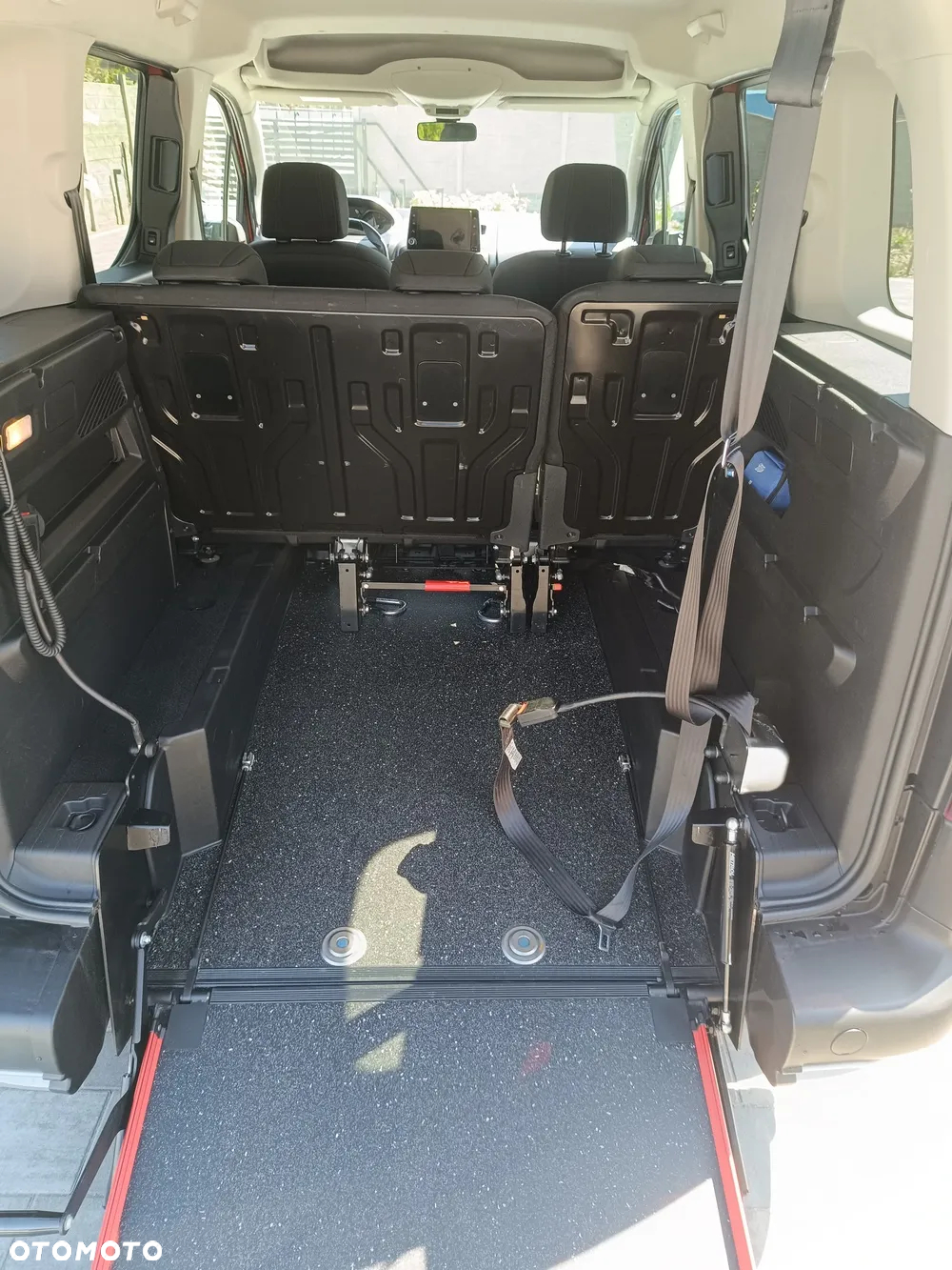 Peugeot Rifter 1.5 BlueHDI Allure S&S - 26