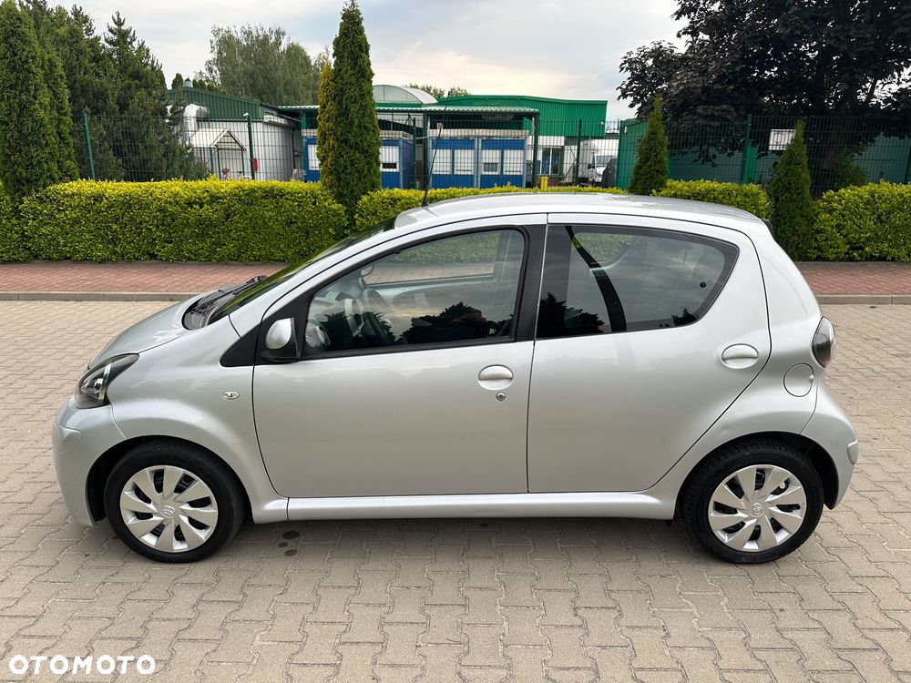 Toyota Aygo Cool - 12