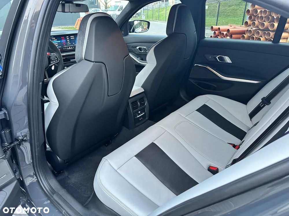 BMW M3 Competition M xDrive - 29