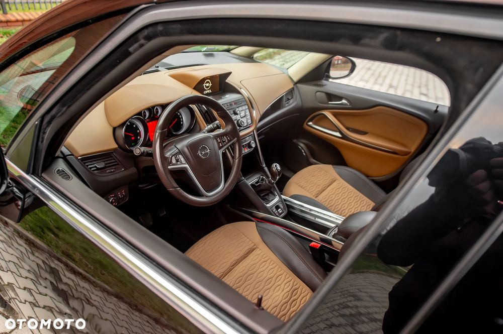 Opel Zafira Tourer 2.0 CDTI Sport - 21