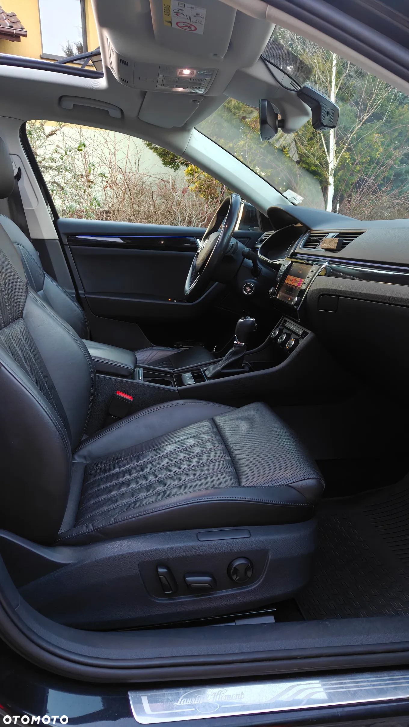 Skoda Superb 2.0 TDI 4x4 L&K DSG - 24