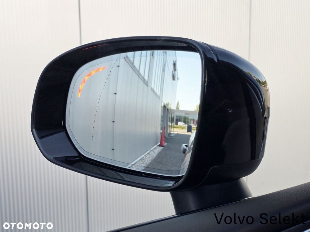 Volvo XC 60 - 41