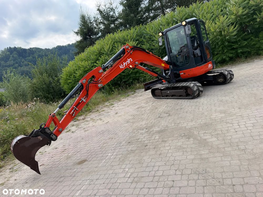 Kubota U55-4. koparka Gąsienicowa 5,5 tony. 2016 rok. 3700 mtg! KLIMATYZACJA. Długie ramie plus! 3sekcje Hydrauliczne. zamki na tłokach. Koparka Jak nówka sztuka. Zadbana zero zużycia. Z gospodarstwa Norweskiego. Zmiana łyżek Hydrauliczna. LENHOFF. Ani deka luzów wycieków. Szybka wolna jazda. Gąski perfekt stan. OKAZJA TANIO. Aktualna Dekra. Po serwisach eksploatacyjnych. Mocny silnik Kubota 4 cylindry! Zamki na tłokach. Nagłośnienie Wielka Okazja - 36