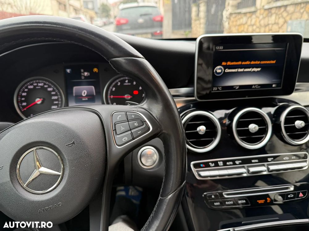 Mercedes-Benz C - 12