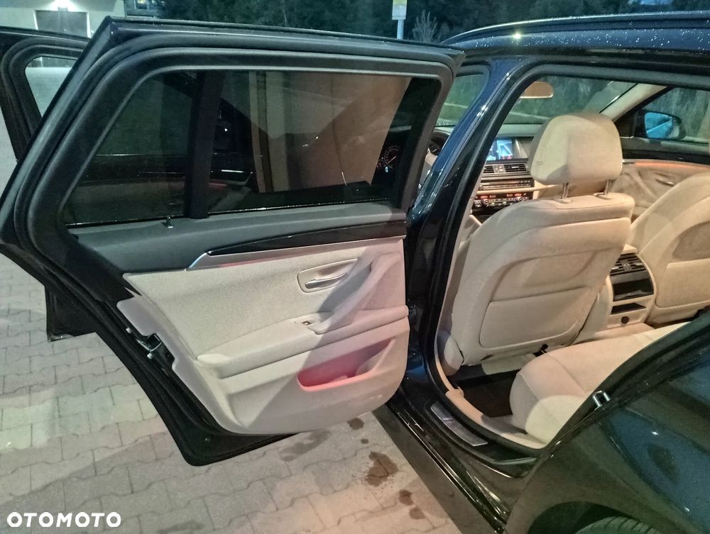 BMW Seria 5 520d - 11