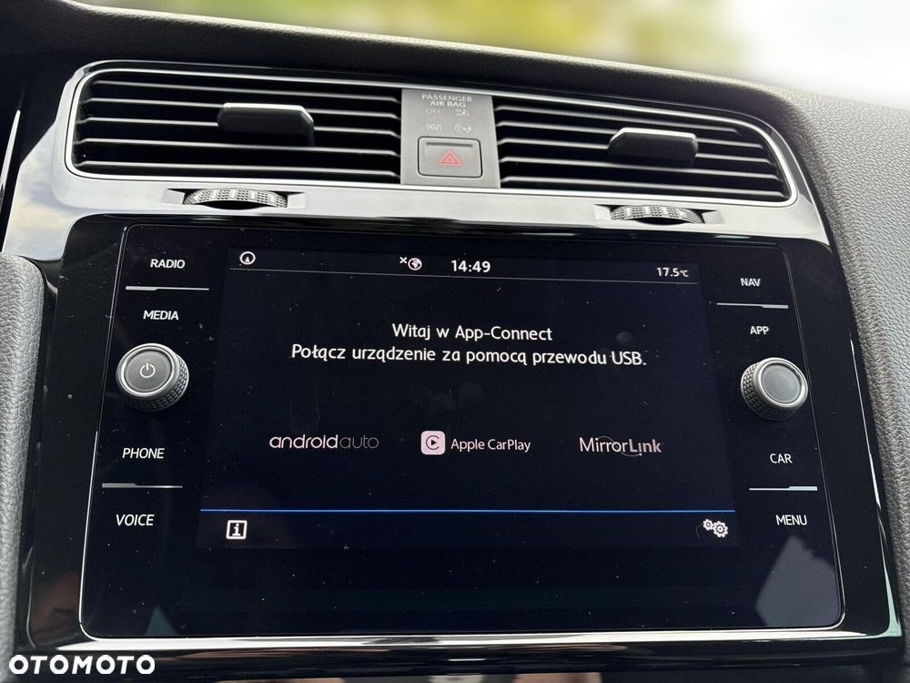 Volkswagen Golf - 21