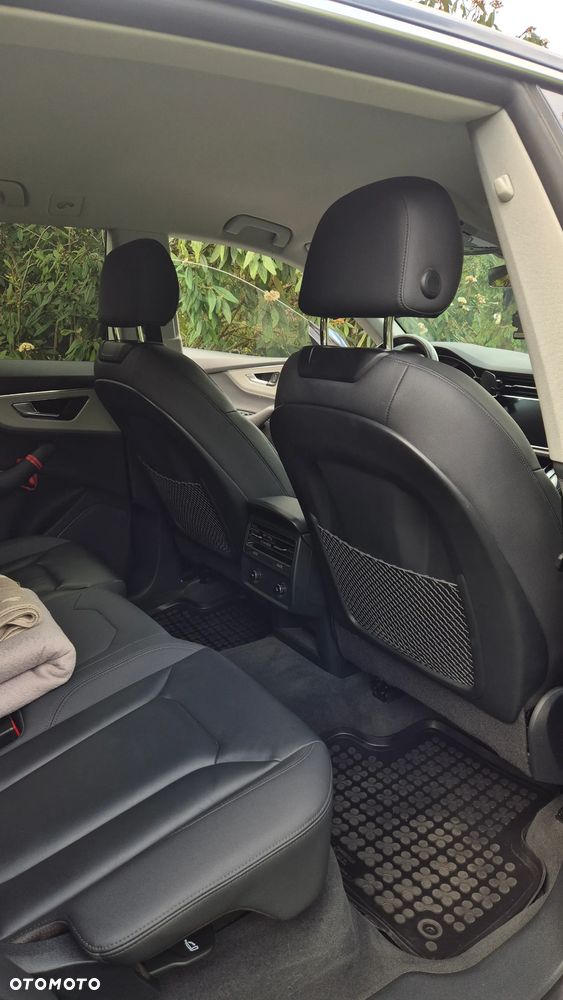 Audi Q8 - 17