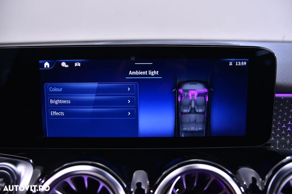 Mercedes-Benz GLB - 22