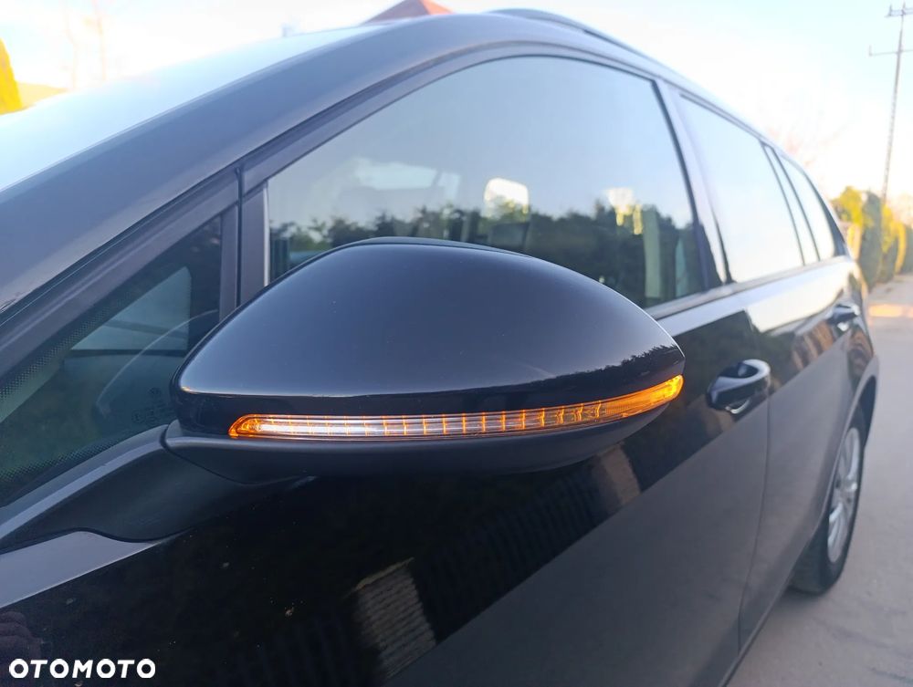 Volkswagen Golf 1.6 TDI BlueMotion Technology Comfortline - 15