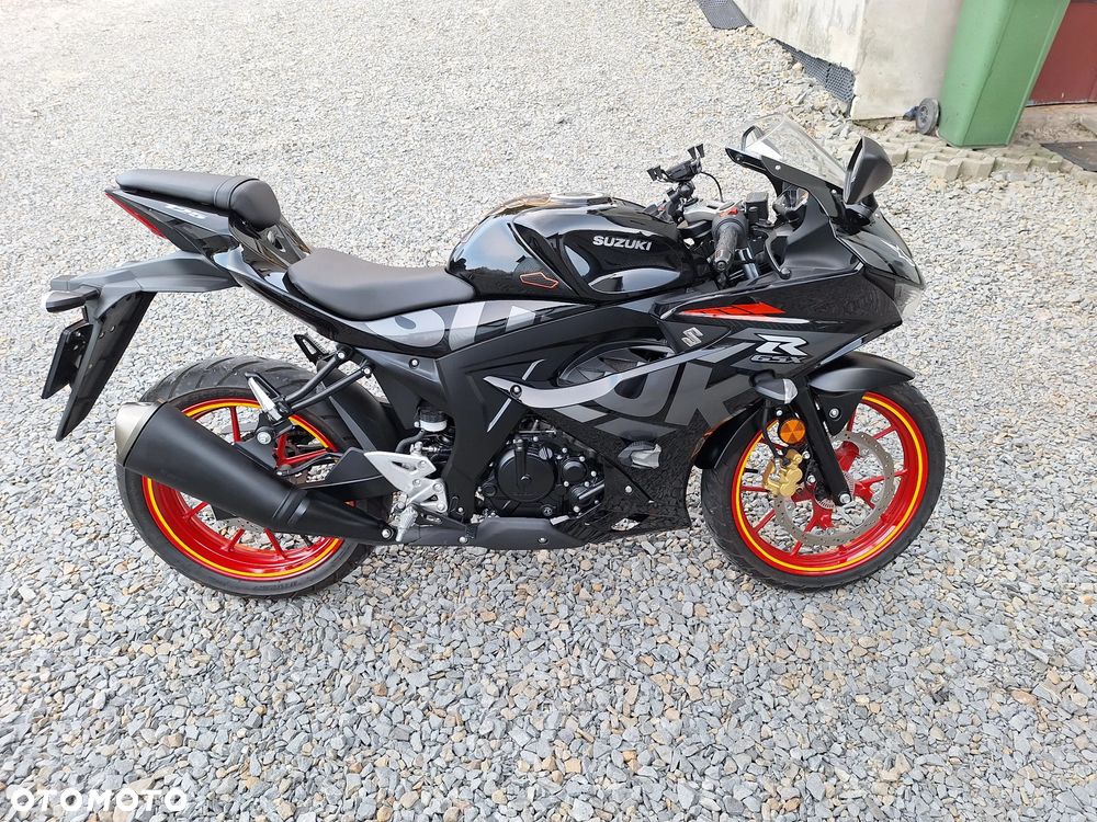 Suzuki GSX-R - 1