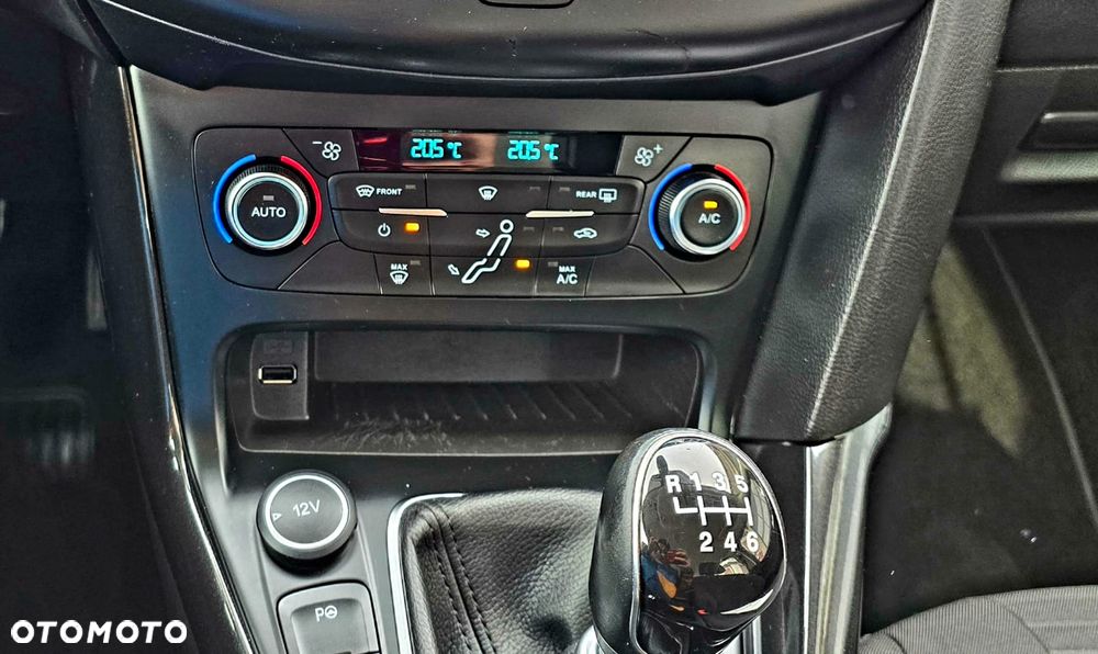 Ford Focus 1.0 EcoBoost Titanium - 6