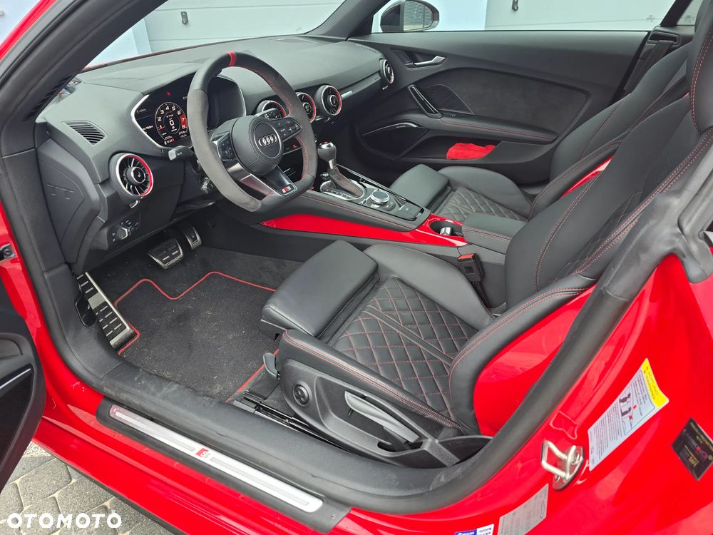 Audi TT S Coupé - 9
