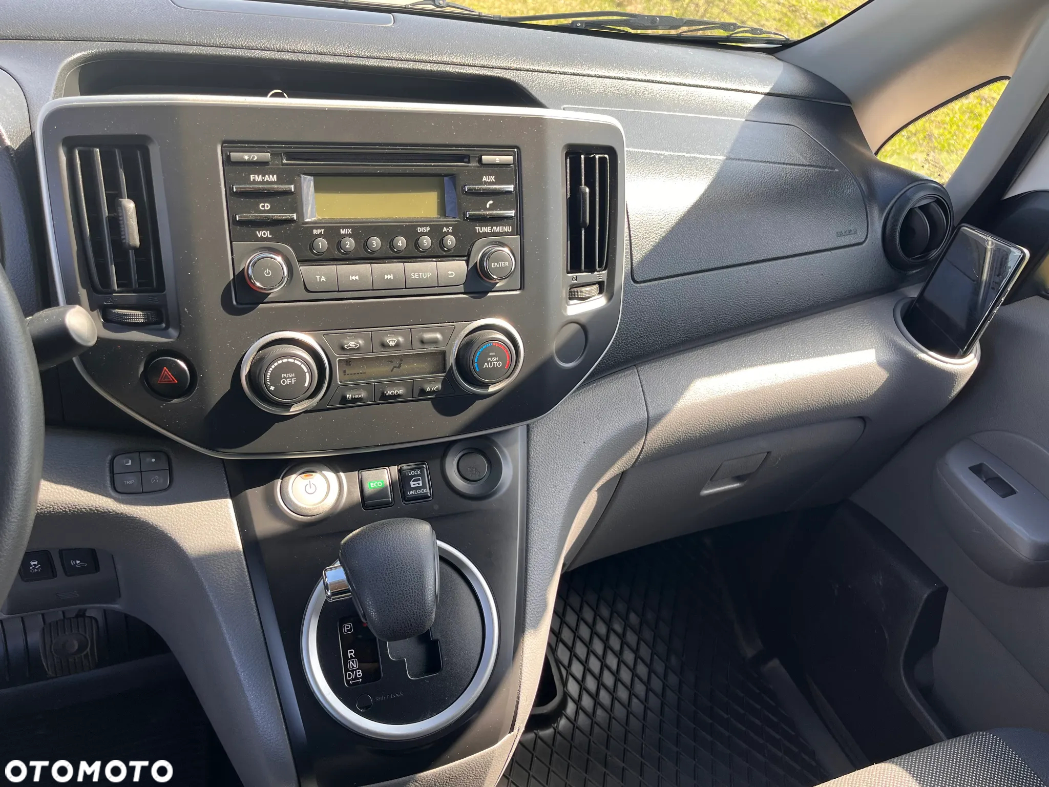 Nissan E-NV200 - 18