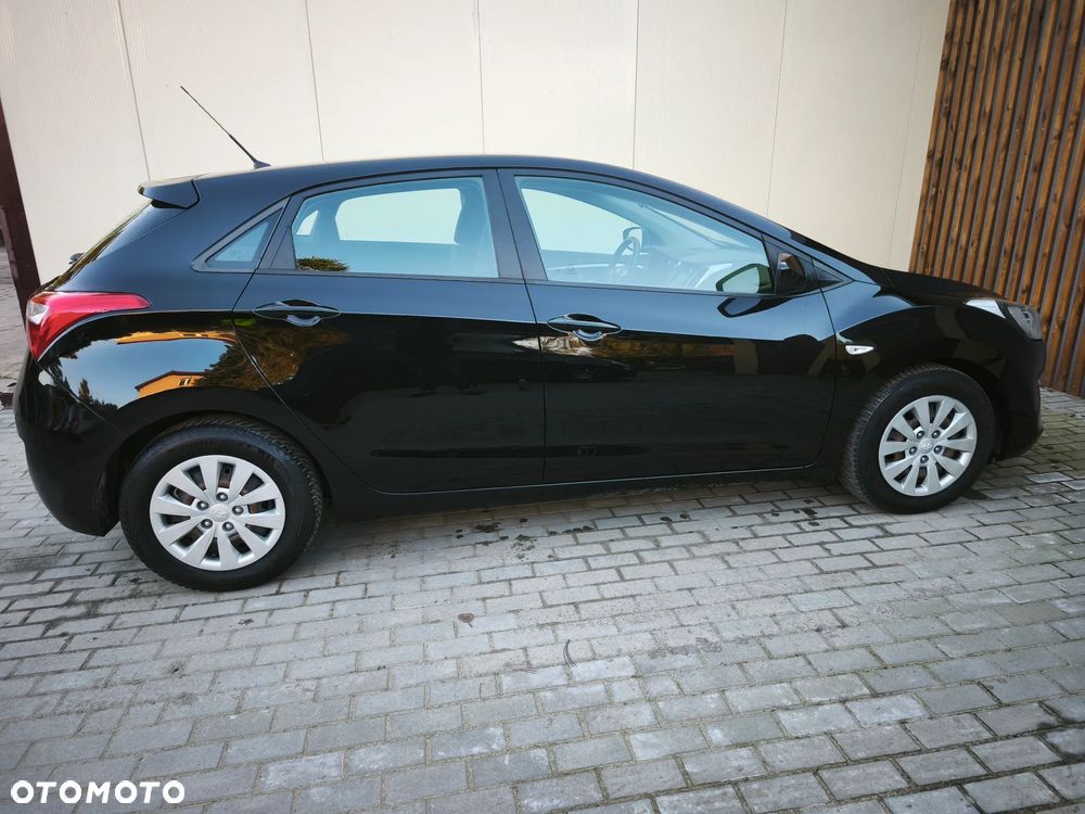 Hyundai i30 blue 1.6 CRDi Classic Navigation - 5