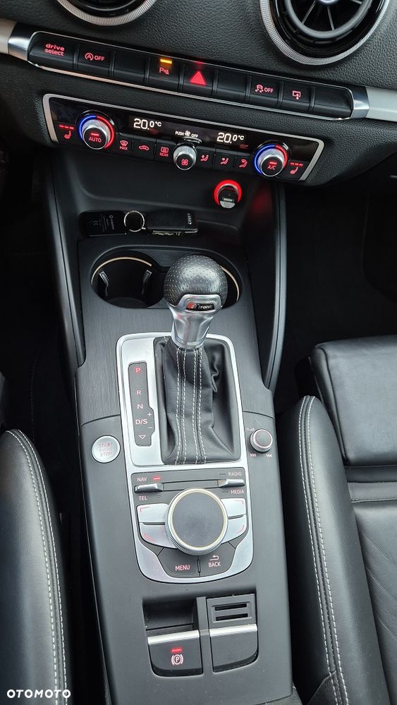 Audi A3 Sportback 2.0 TDI (clean diesel) quattro S tronic S line Sportpaket - 9