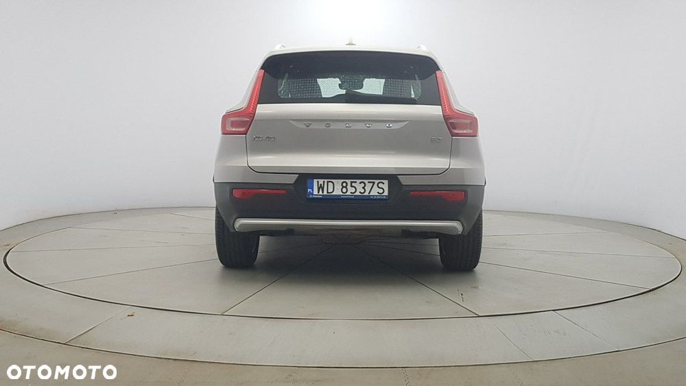 Volvo XC 40 - 6