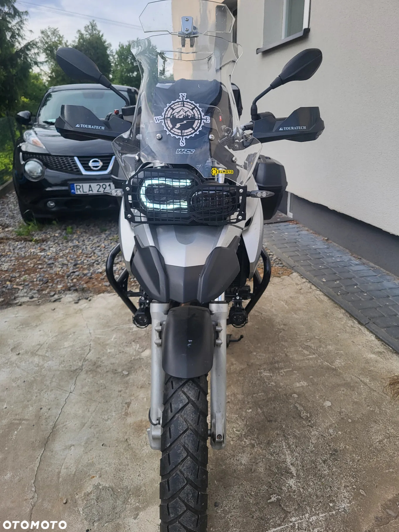 BMW F