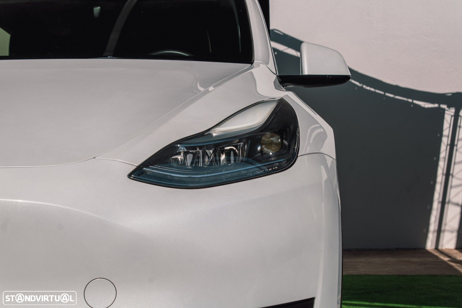 Tesla Model Y Long Range Dual Motor AWD - 15