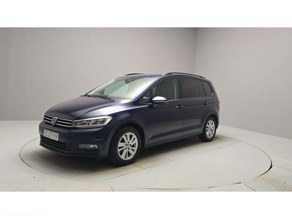 Volkswagen Touran - 1