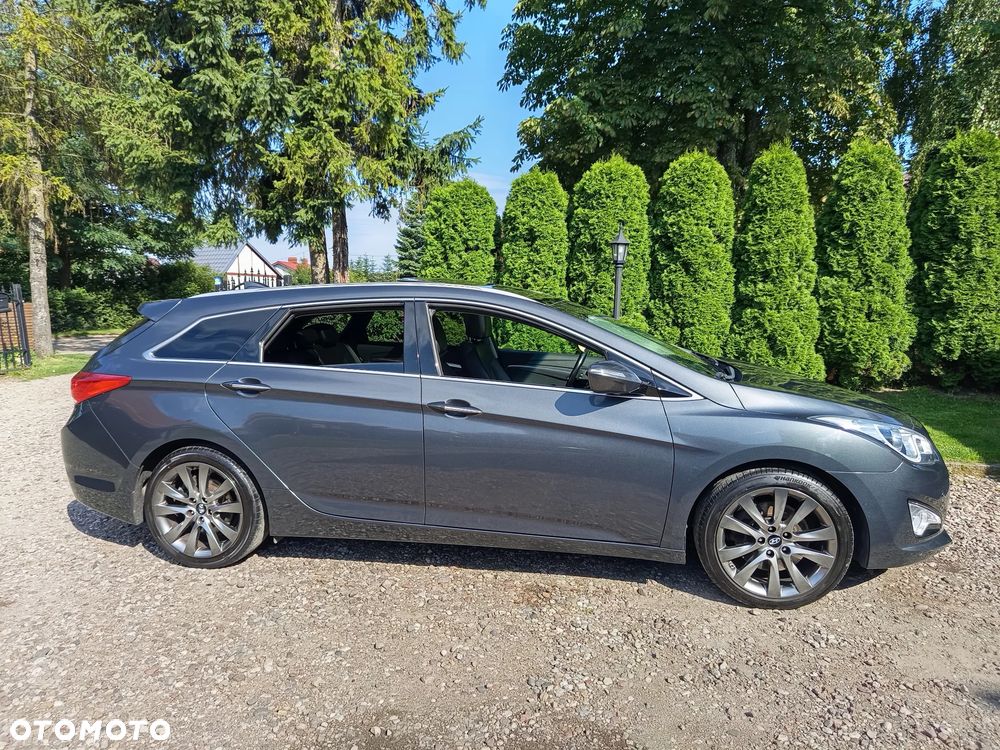 Hyundai i40 1.7 CRDi Comfort + - 18