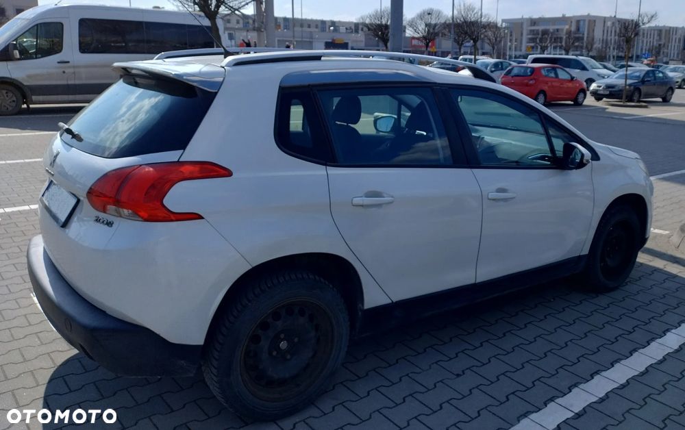 Peugeot 2008 1.6 VTi Allure - 4