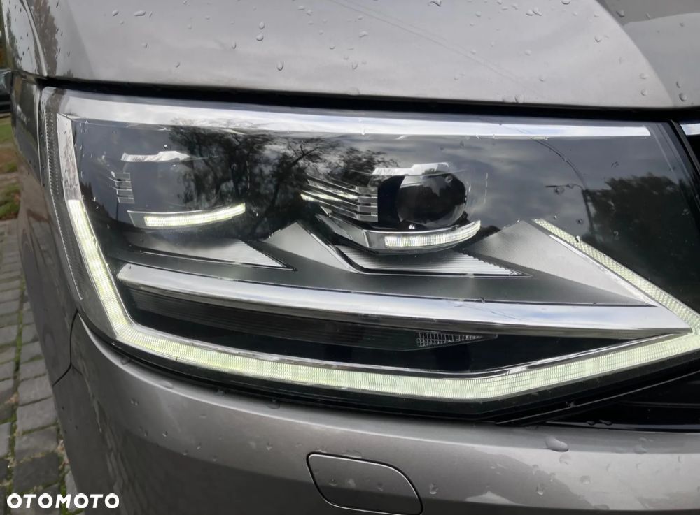 Volkswagen Multivan - 21