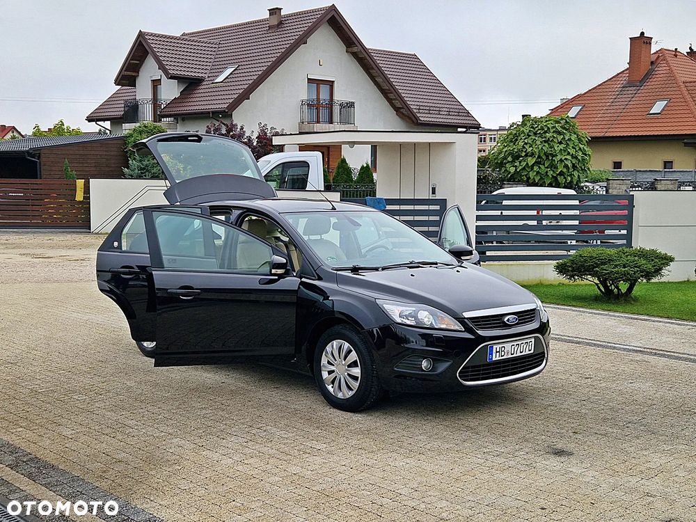 Ford Focus 1.6 Ghia - 17