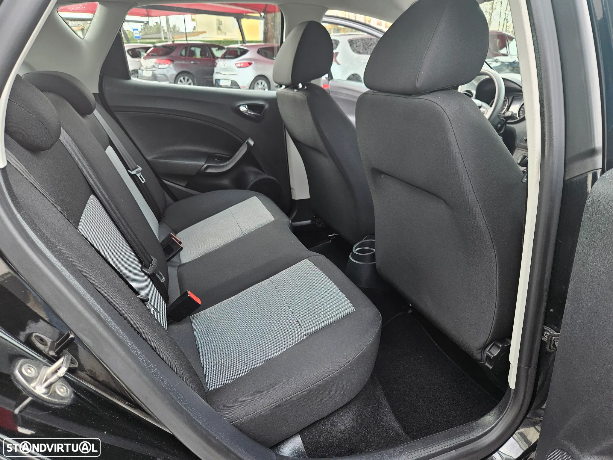 SEAT Ibiza 1.0 Reference - 15