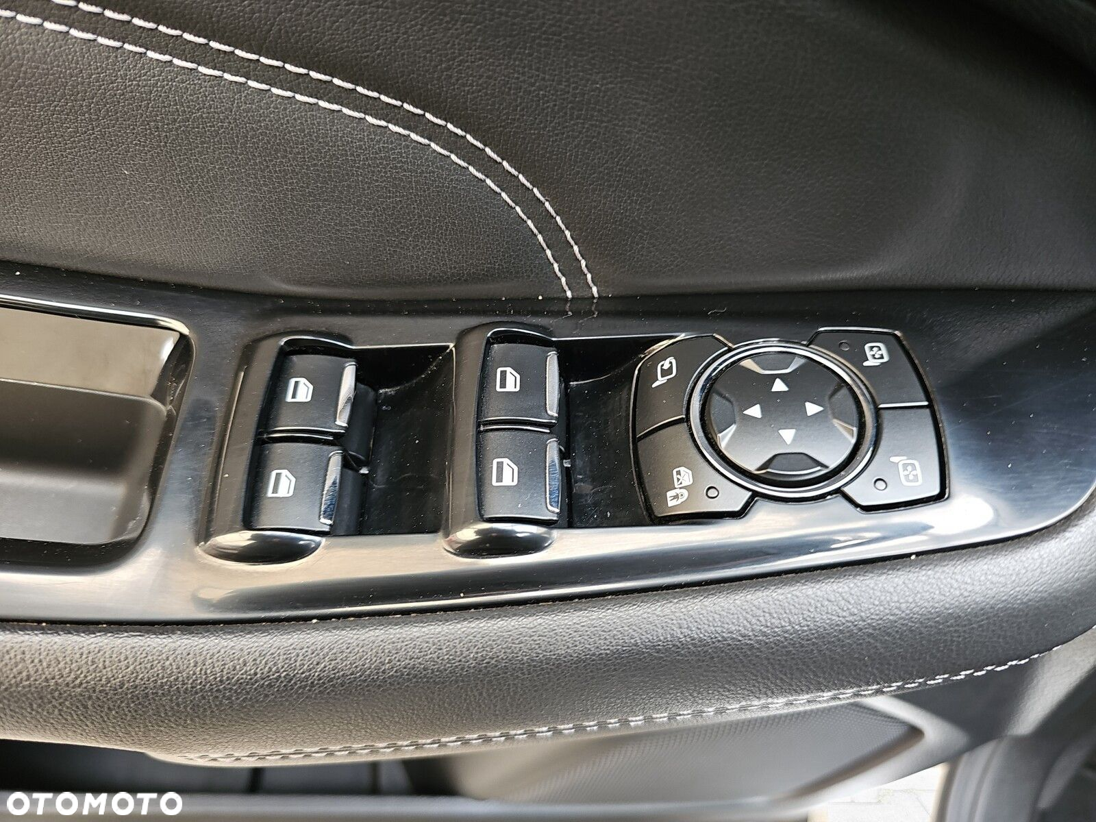 Ford S-Max - 18