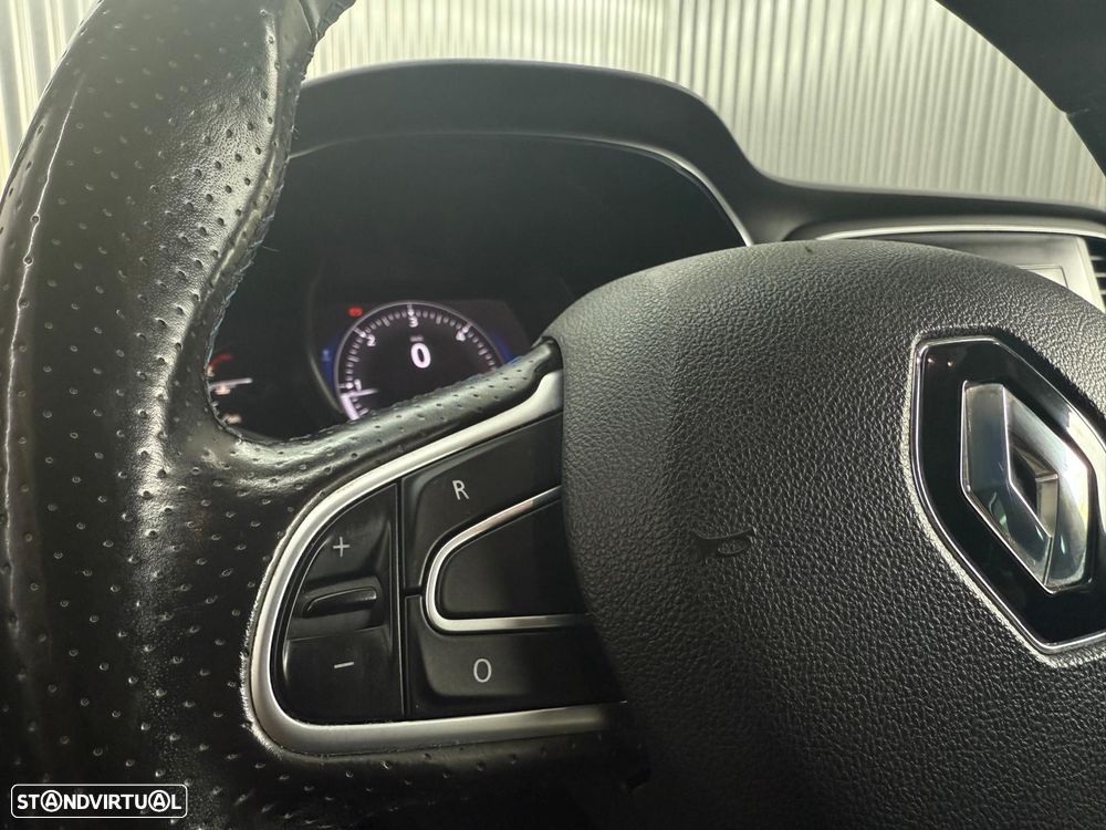 Renault Mégane 1.5 Blue dCi GT Line - 24