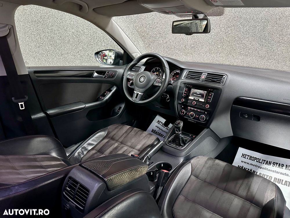 Volkswagen Jetta 1.6 TDI Comfortline - 6
